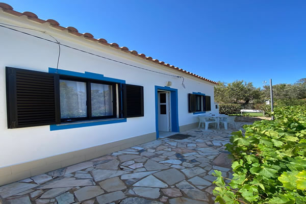 Casa Safira - 2 bedroom cottage with private garden, Carvoeiro